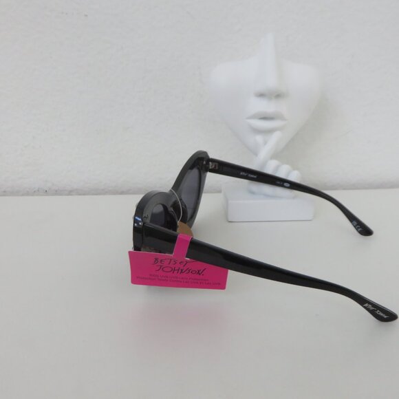 (#127) Betsey Johnson Black Wing Diamond Sun Glasses